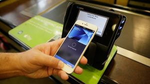 Starbucks take apple pay 2022