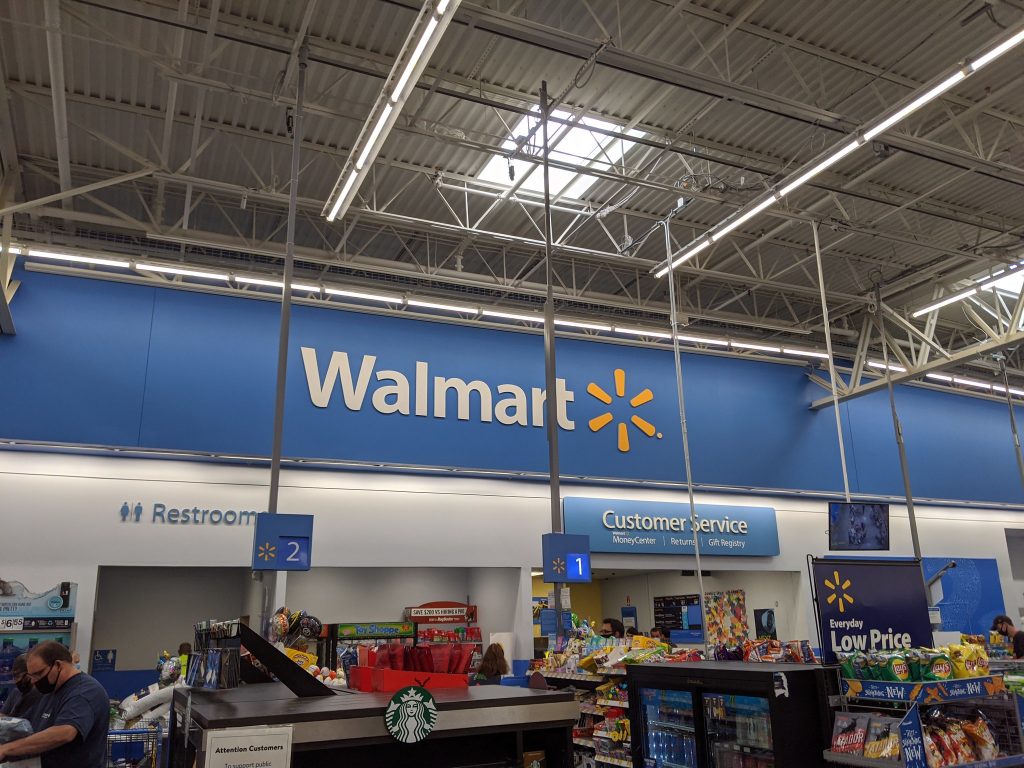 When walmart pay employees